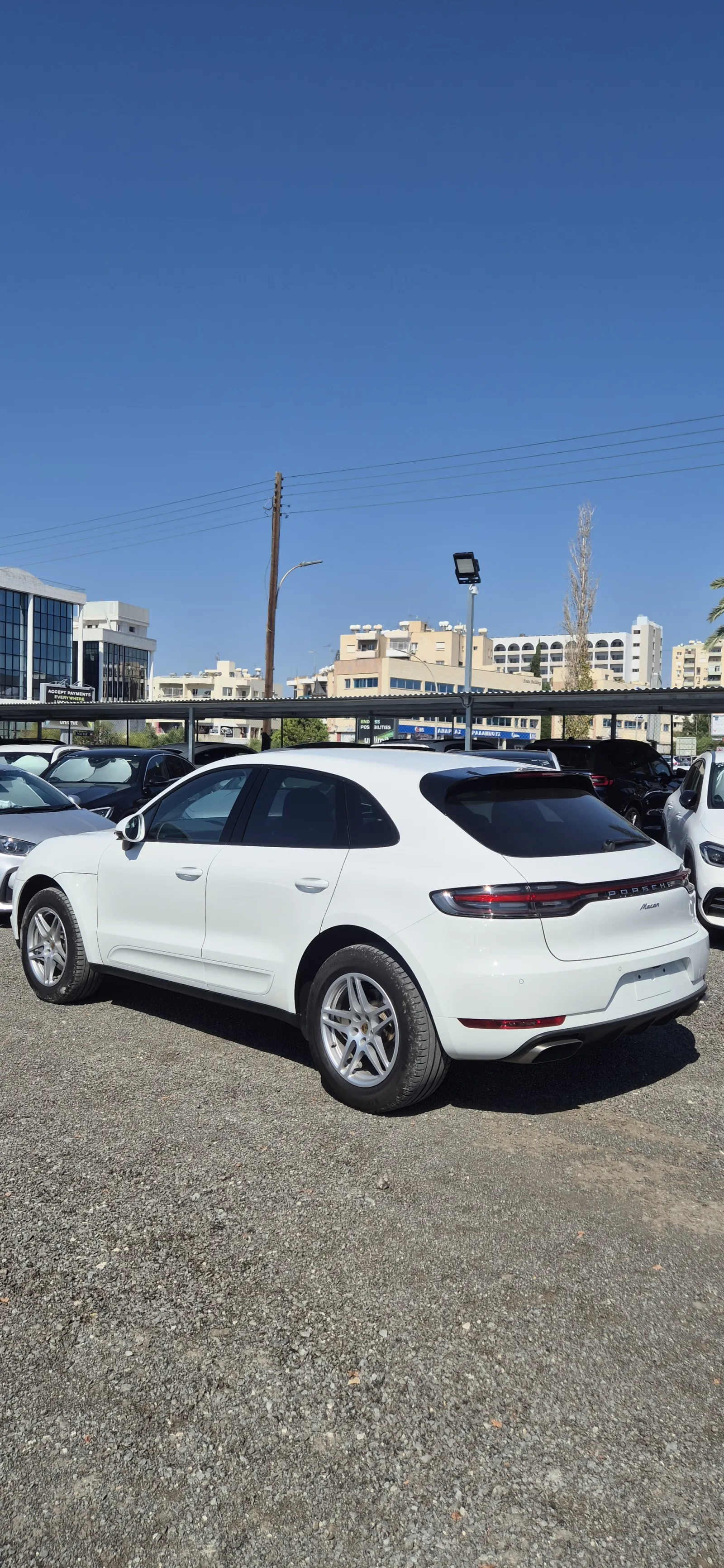 Porsche Macan - photo 2
