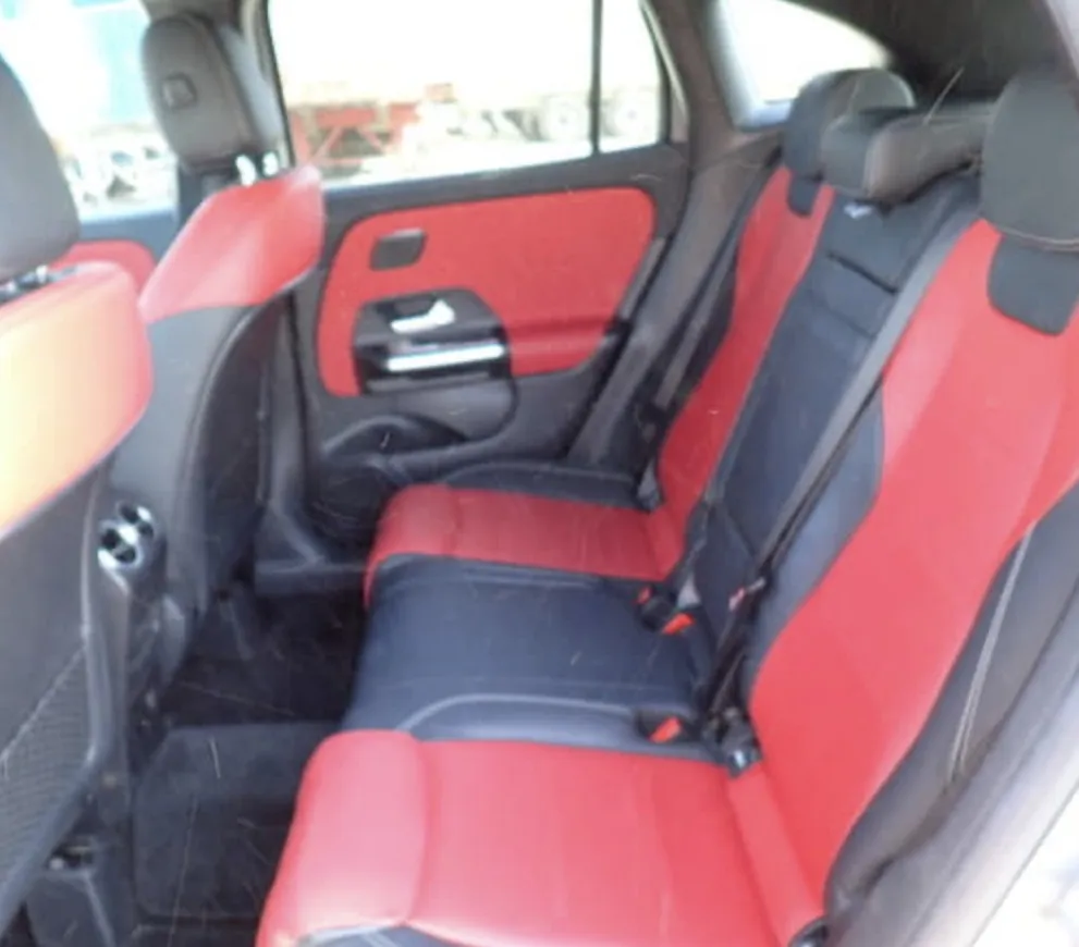 Mercedes-Benz GLA 35 - photo 8