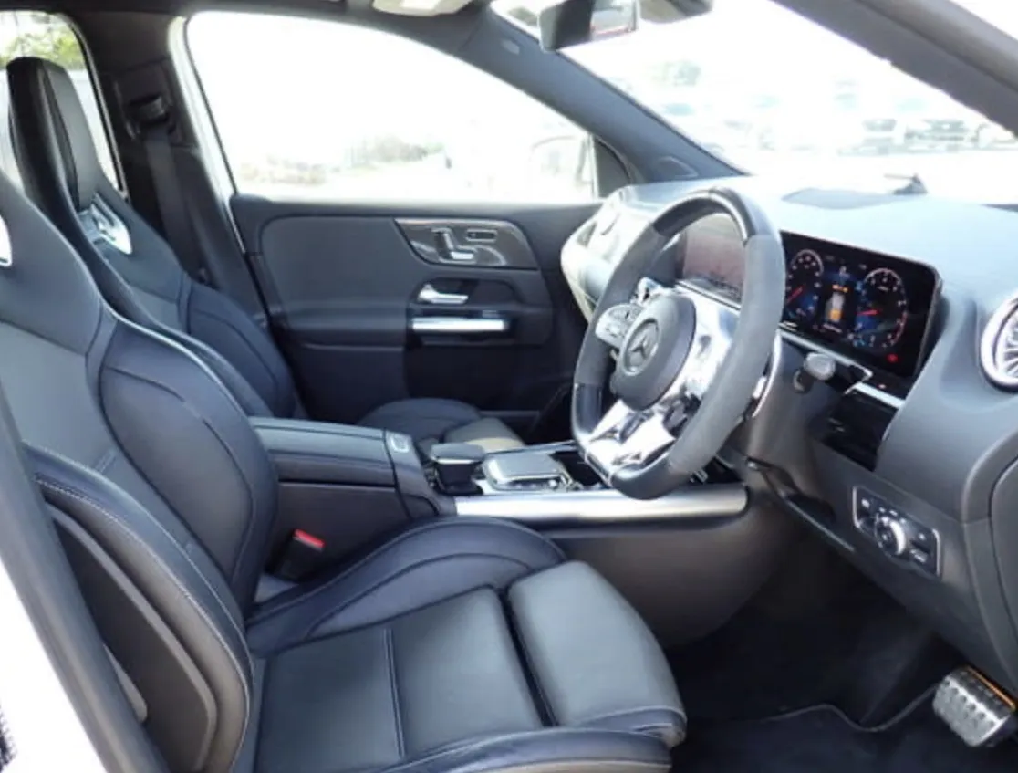 Mercedes-Benz GLA 35 AMG - photo 6