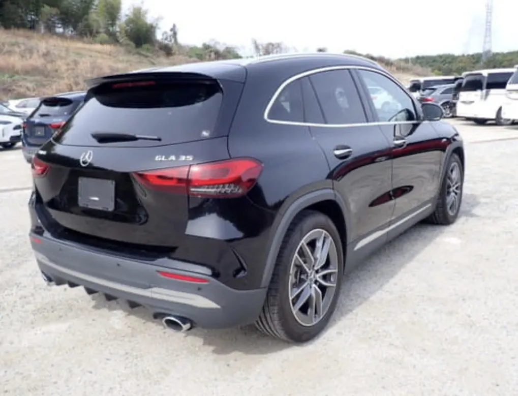 Mercedes-Benz GLA 35 AMG - photo 4