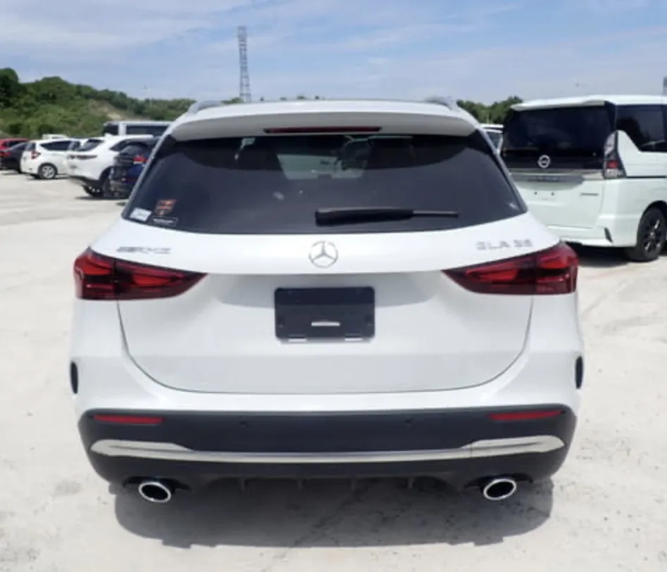 Mercedes-Benz GLA 35 AMG - photo 3