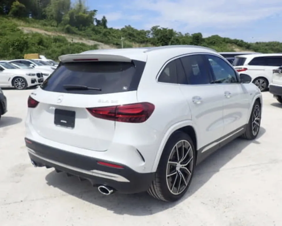 Mercedes-Benz GLA 35 AMG - photo 4