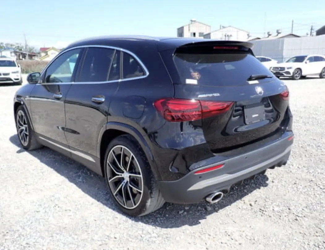Mercedes-Benz GLA 35 AMG - photo 5