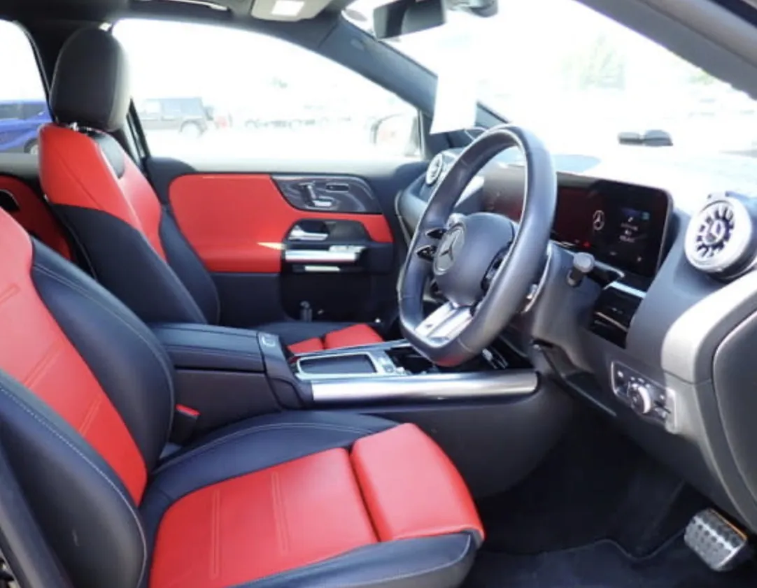 Mercedes-Benz GLA 35 AMG - photo 8