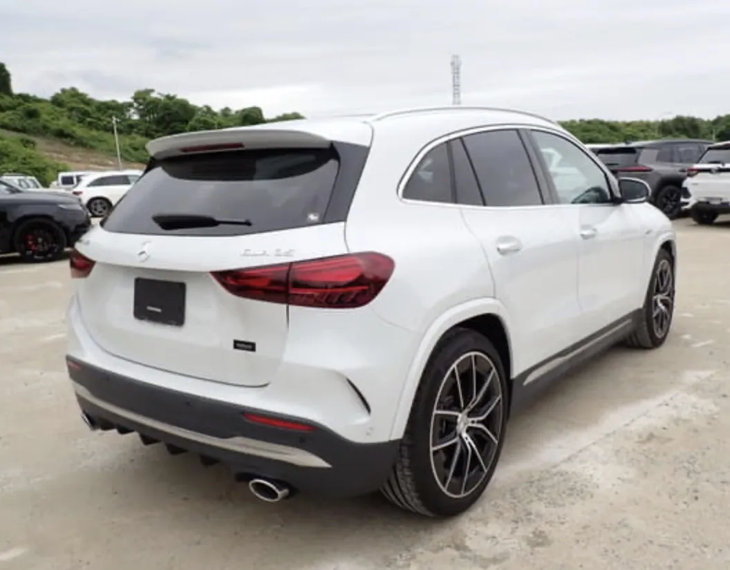 Mercedes-Benz GLA  35 AMG - photo 4