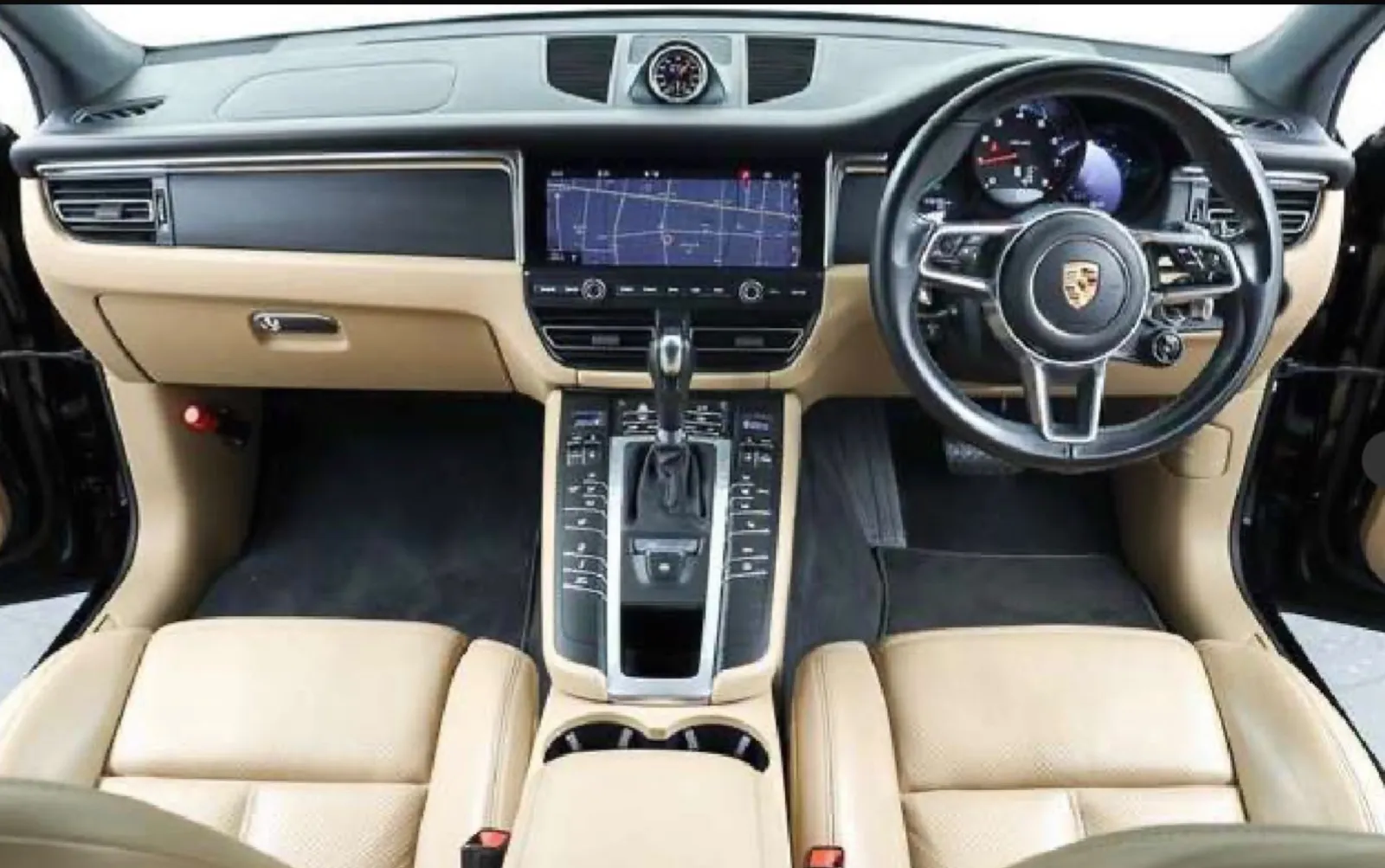 Porsche MACAN - photo 2