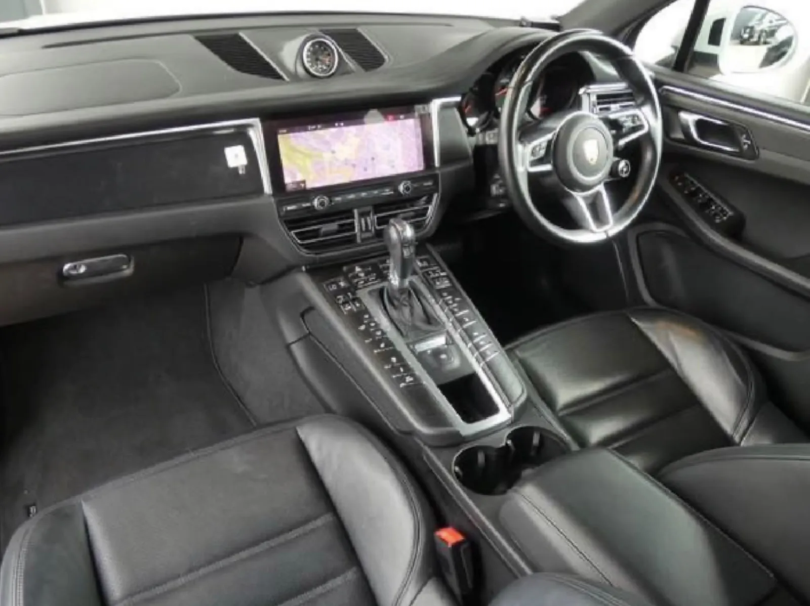Porsche MACAN GTS - photo 4