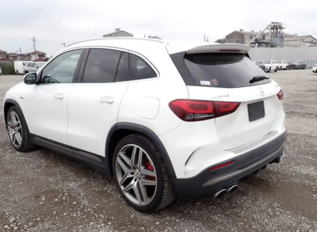 Mercedes-Benz GLA 45 S AMG - photo 2