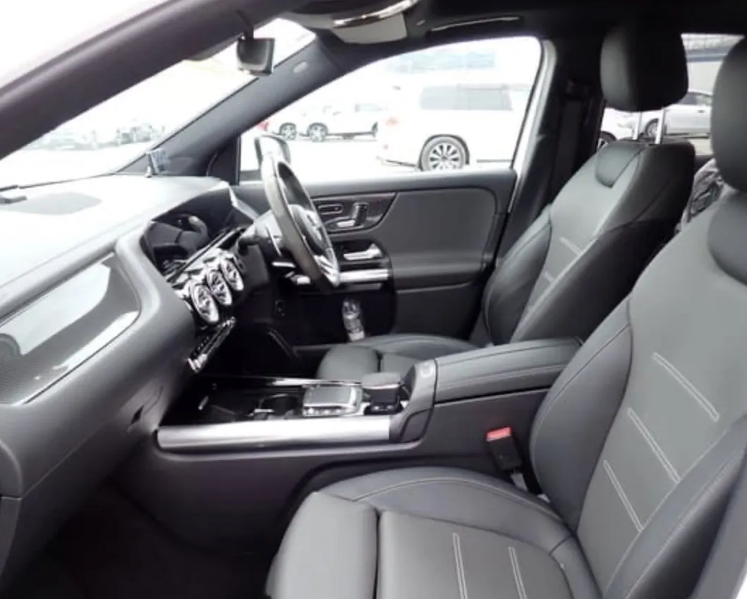 Mercedes-Benz GLA 45 S AMG - photo 7