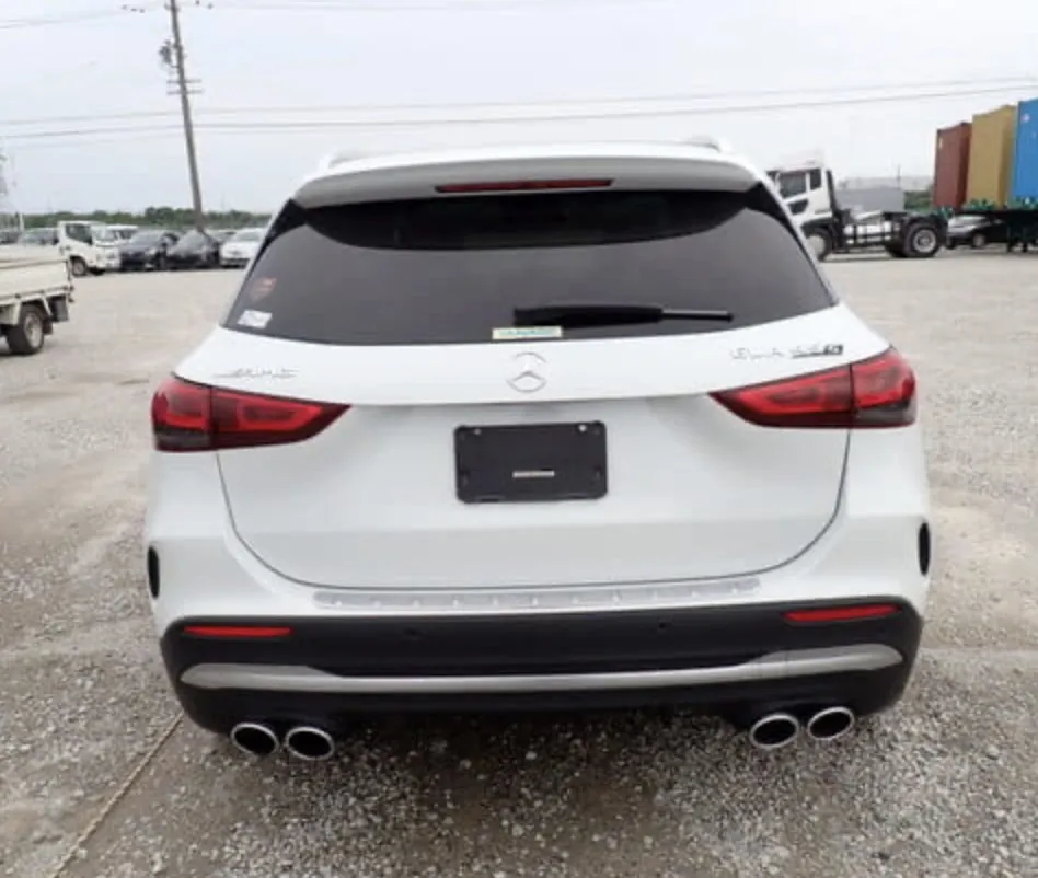 Mercedes-Benz GLA 45 S AMG - photo 3