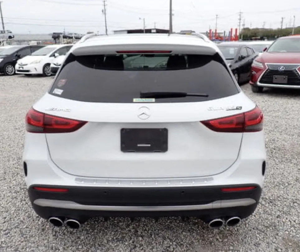 Mercedes-Benz GLA 45 S AMG - photo 3