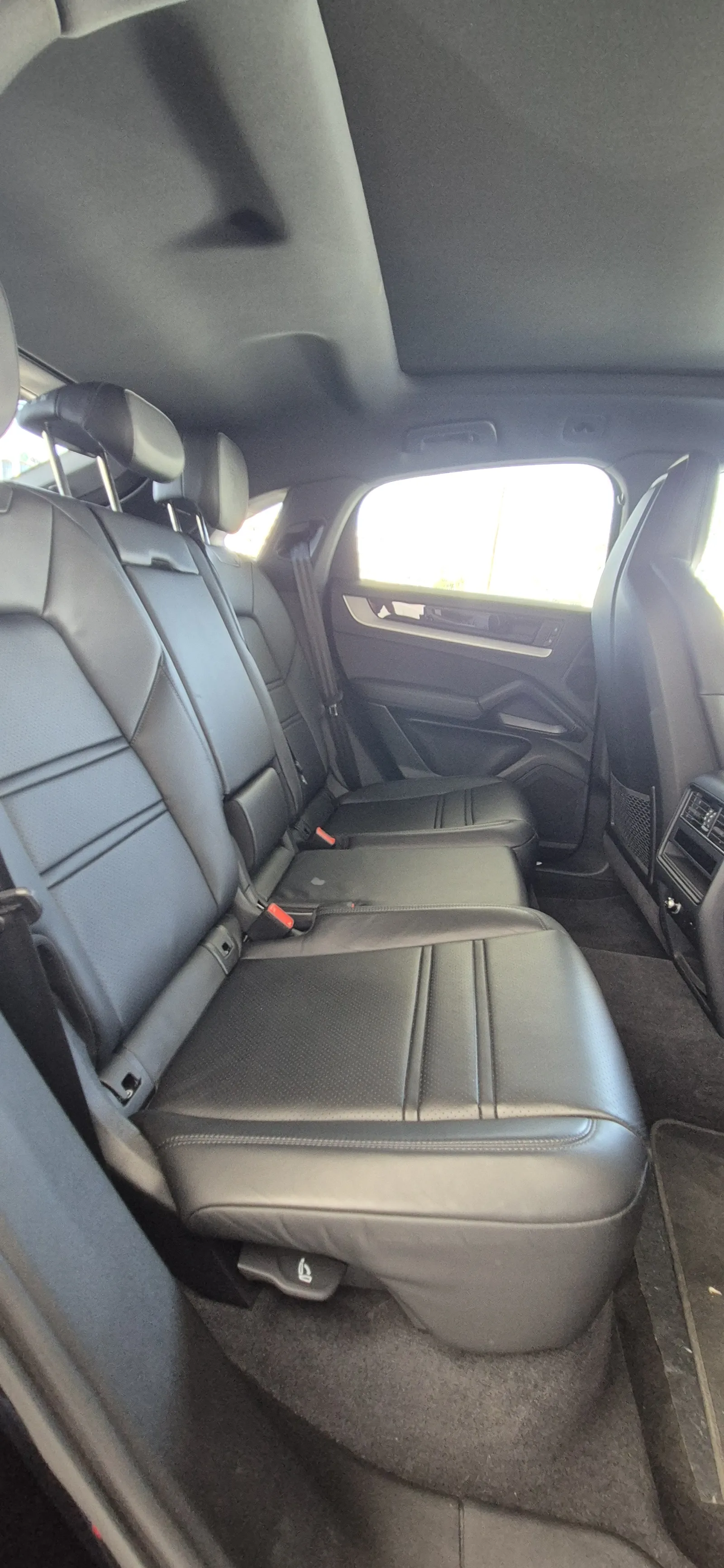 Porsche Cayenne - photo 4