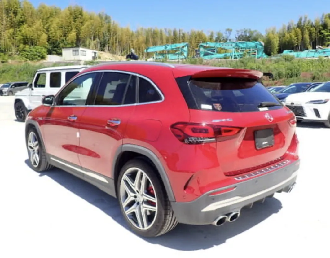 Mercedes-Benz GLA 45 S AMG  - photo 2