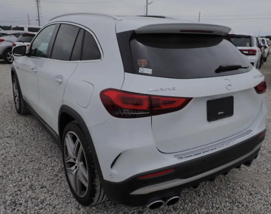 Mercedes-Benz GLA 45 S AMG - photo 2