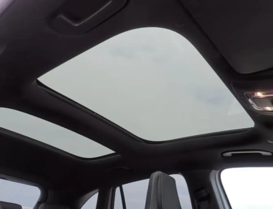 Mercedes-Benz GLA 45 S AMG - photo 9