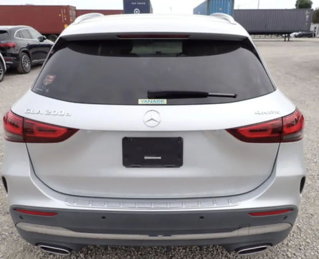Mercedes-Benz GLA200D AMG  - photo 3