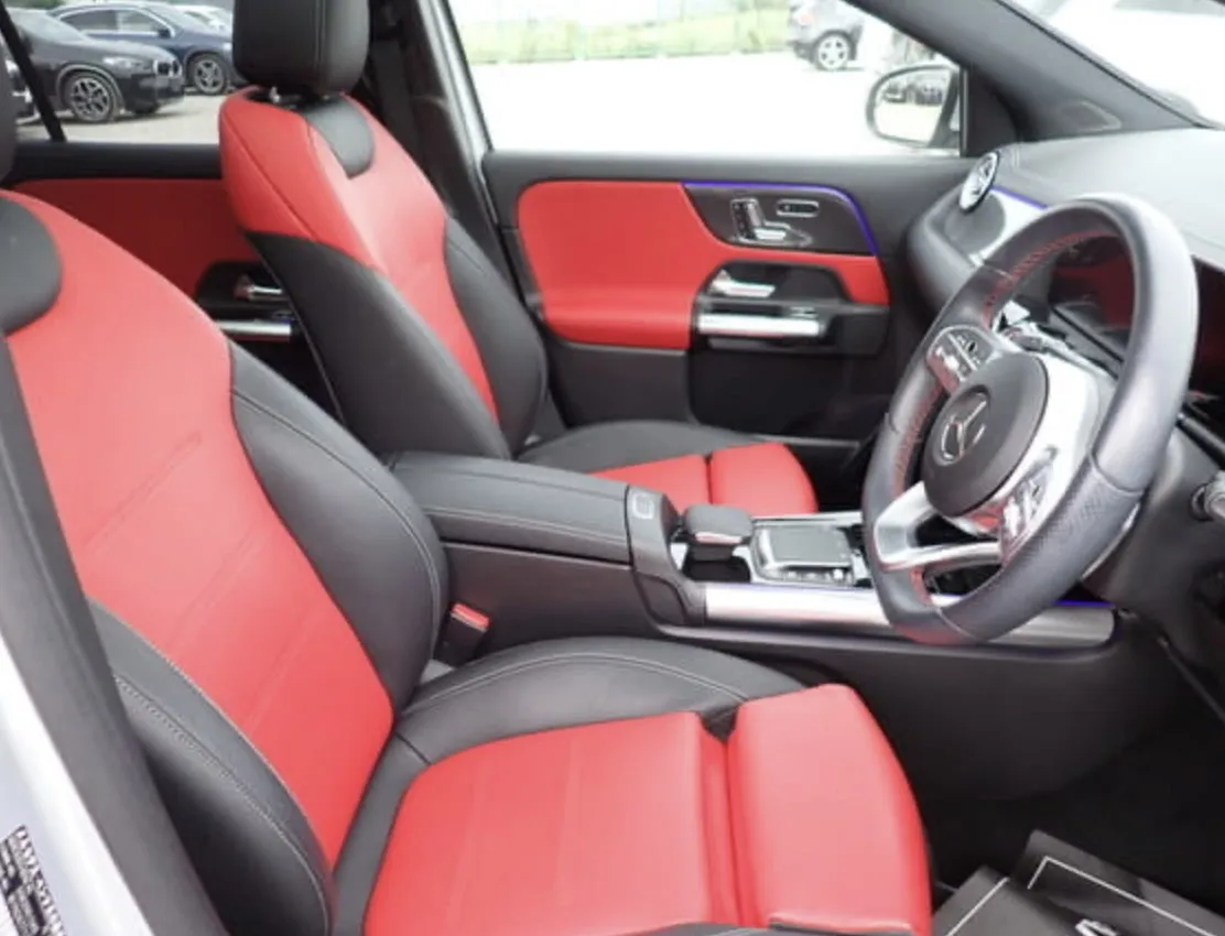 Mercedes-Benz GLA200D AMG  - photo 6