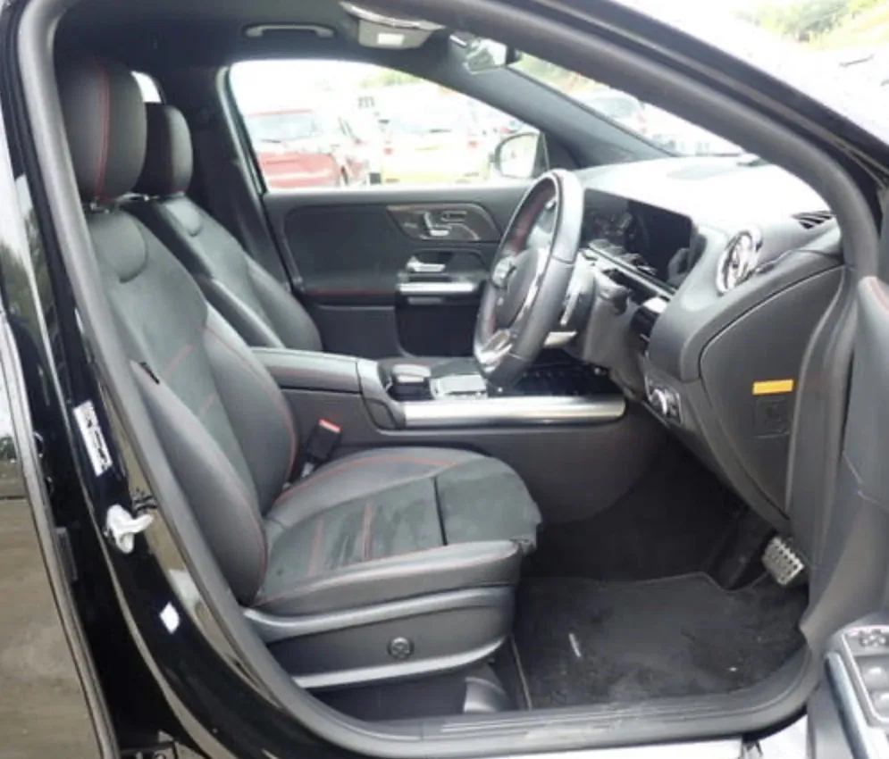 Mercedes-Benz GLA 200d AMG - photo 6