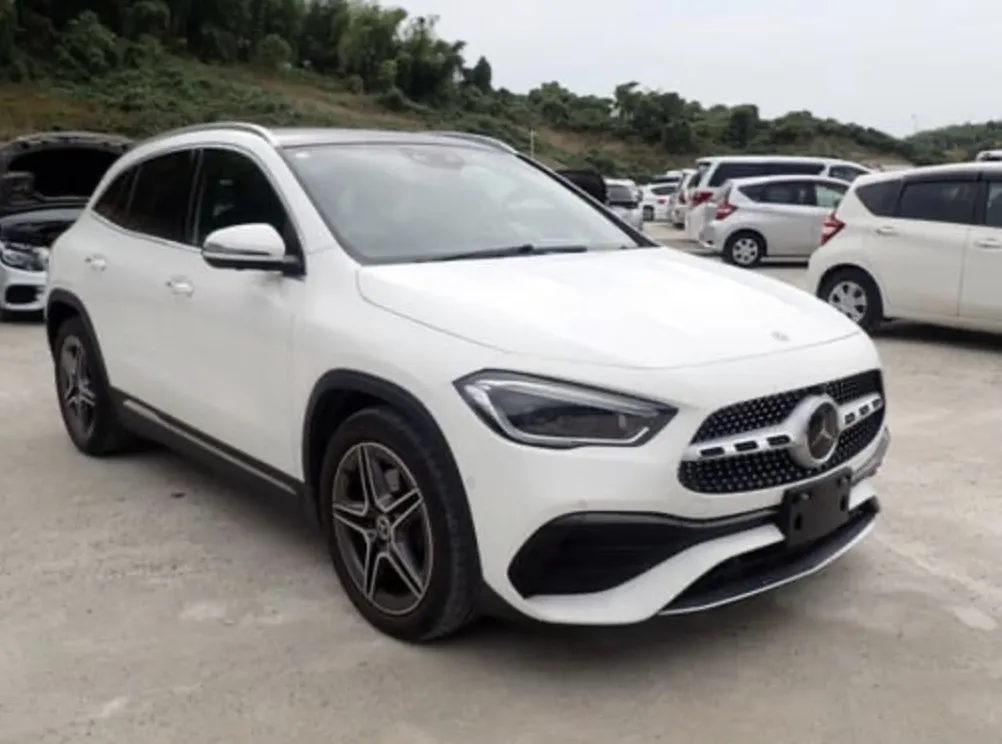 Mercedes-Benz GLA 200D - photo 5