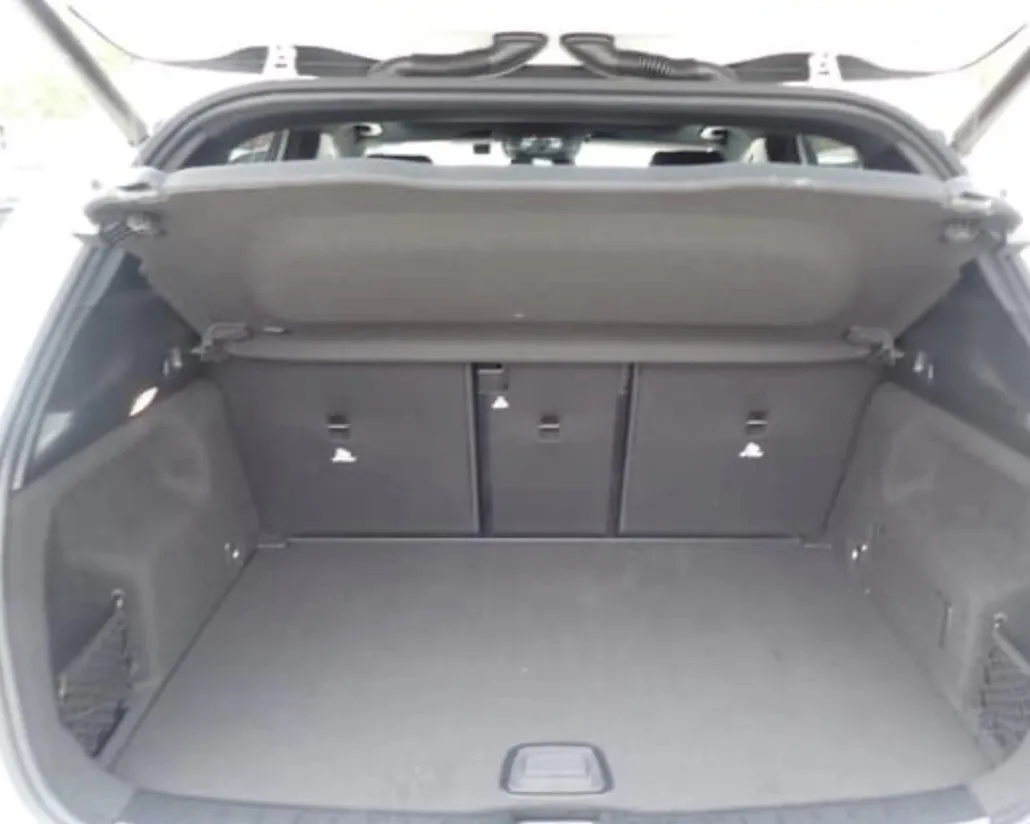 Mercedes-Benz GLA 200D - photo 9