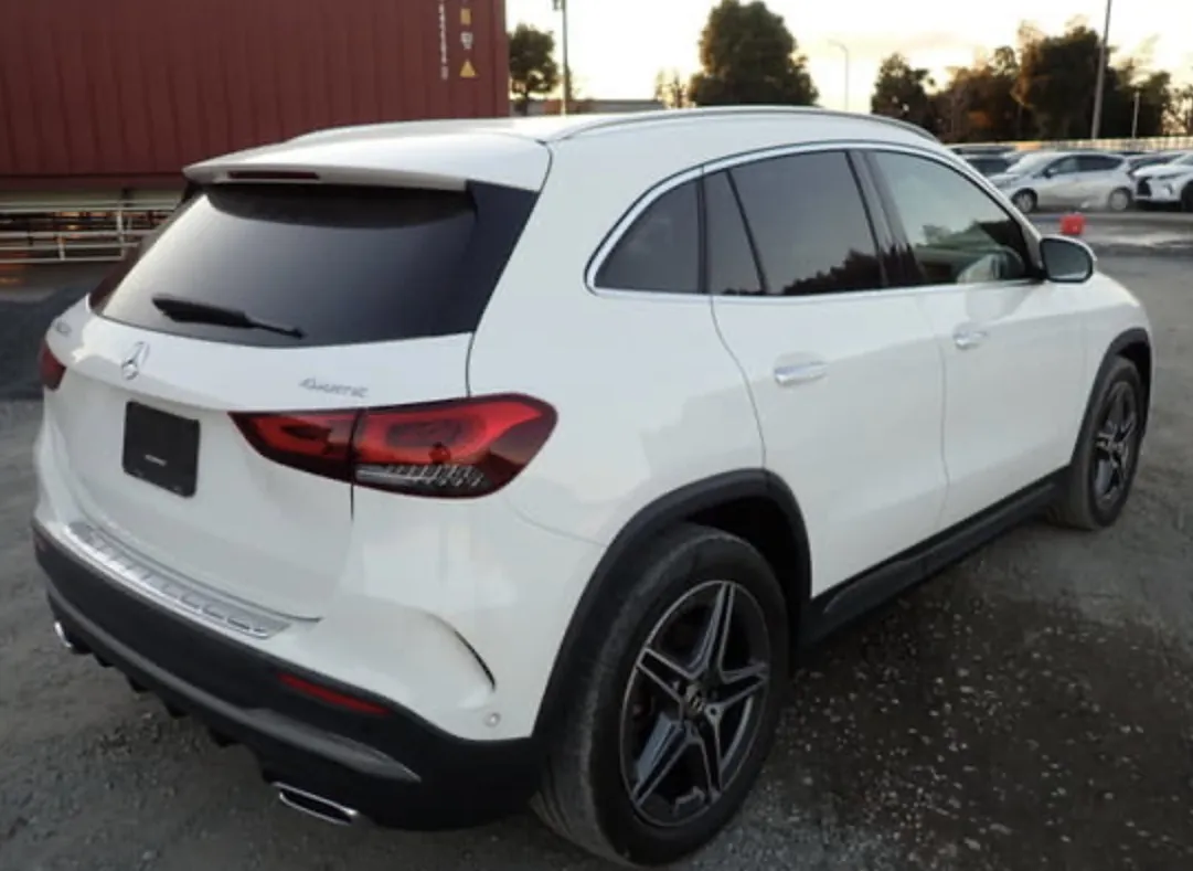 Mercedes-Benz GLA 200d AMG - photo 4