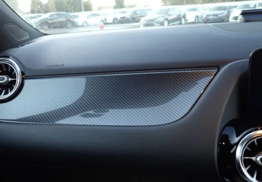 Mercedes-Benz GLA 200d AMG - photo 10
