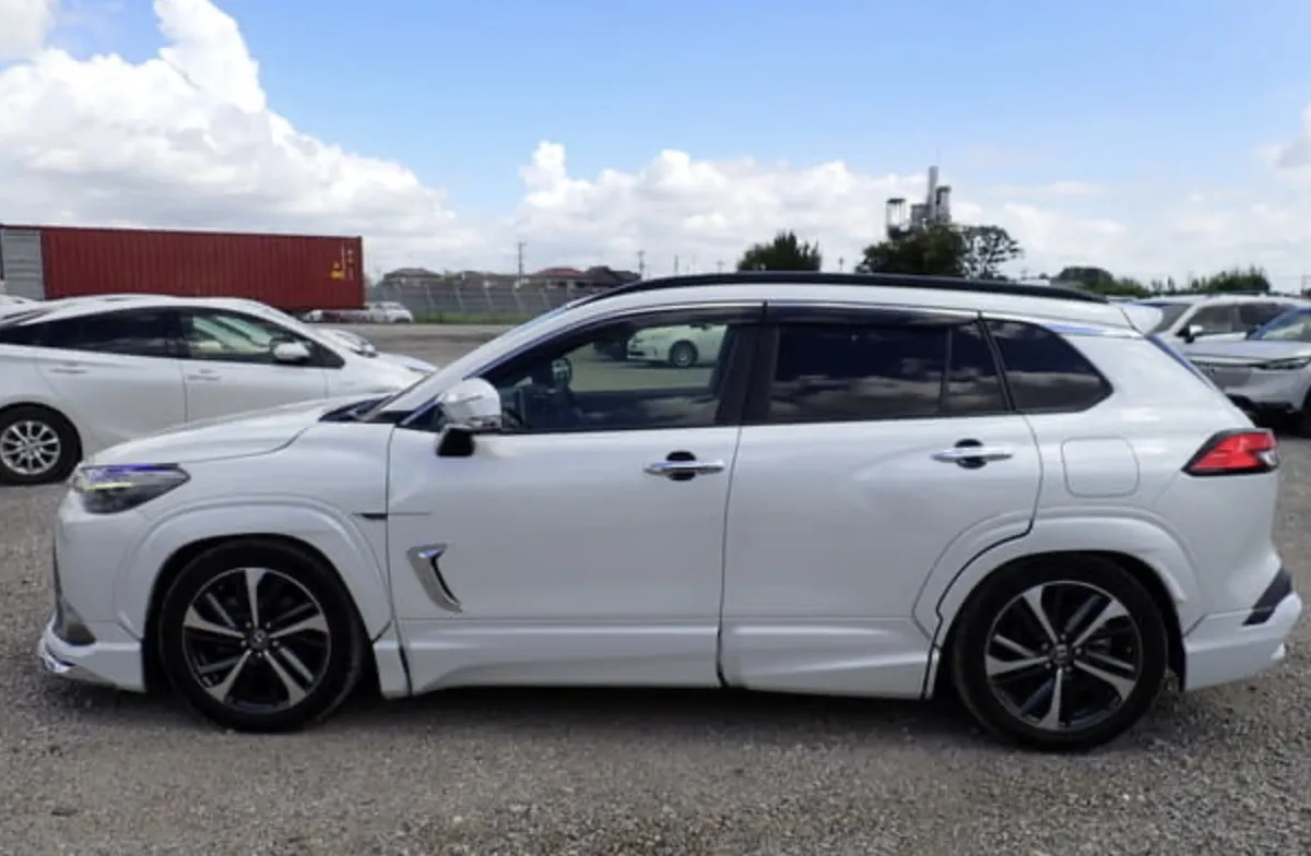 Toyota COROLLA CROSS HYBRID MODELLISTA - photo 2