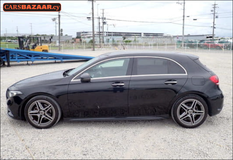 Mercedes-Benz A200d AMG Line - photo 2