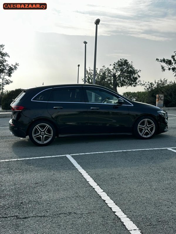 Mercedes-Benz B200d AMG Line - photo 10