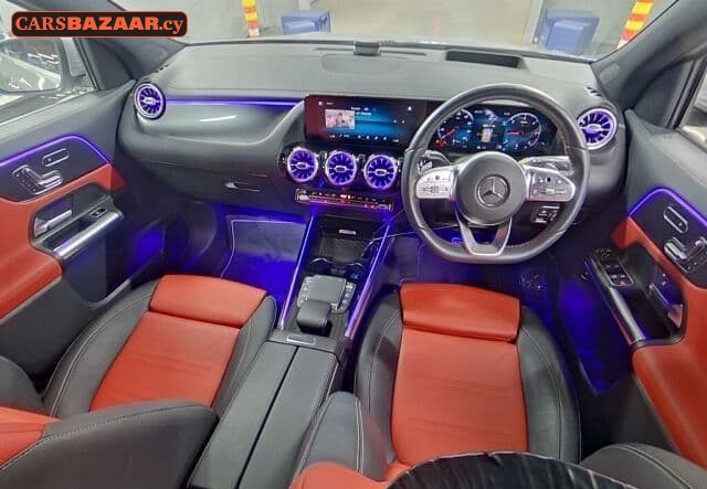 Mercedes-Benz GLA200d AMG Line  - photo 4