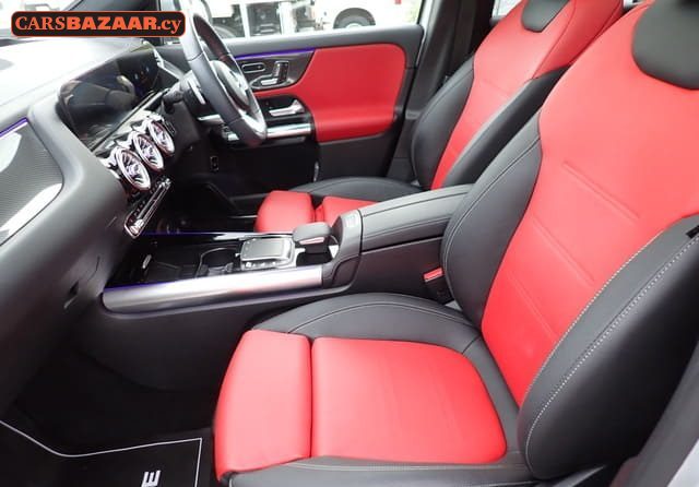 Mercedes-Benz GLA200d AMG Line  - photo 5