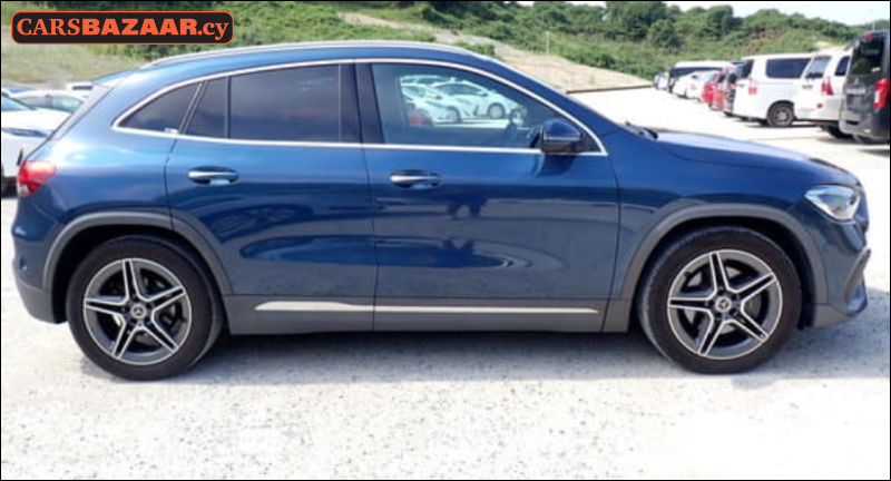 Mercedes-Benz GLA200d AMG Line  - photo 5