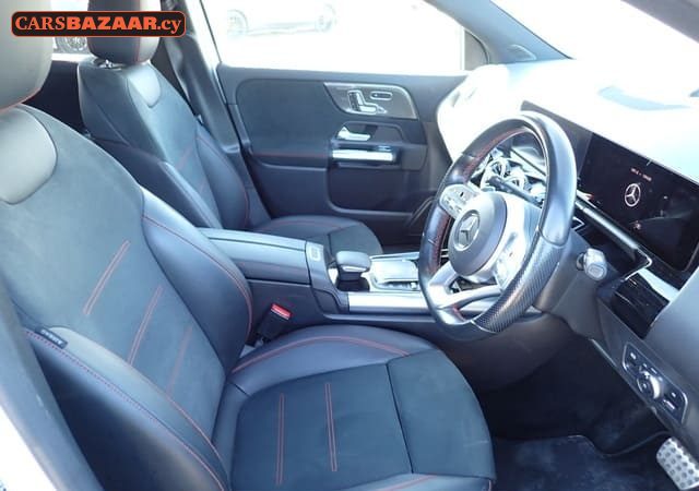 Mercedes-Benz GLA200d AMG Line  - photo 3