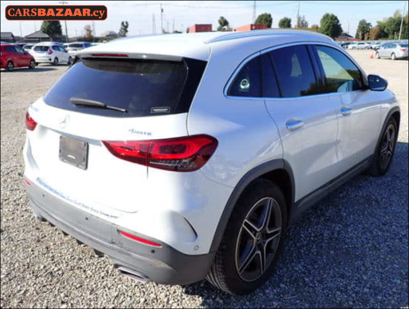 Mercedes-Benz GLA200d AMG Line  - photo 4