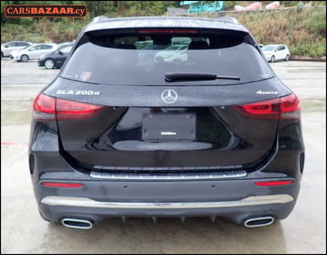 Mercedes-Benz GLA200d AMG Line  - photo 3