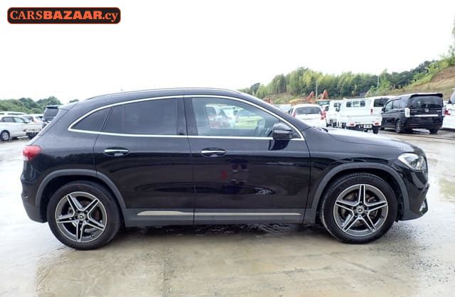 Mercedes-Benz GLA200d AMG Line  - photo 6