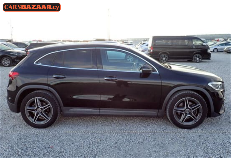 Mercedes-Benz GLA200d AMG Line  - photo 5