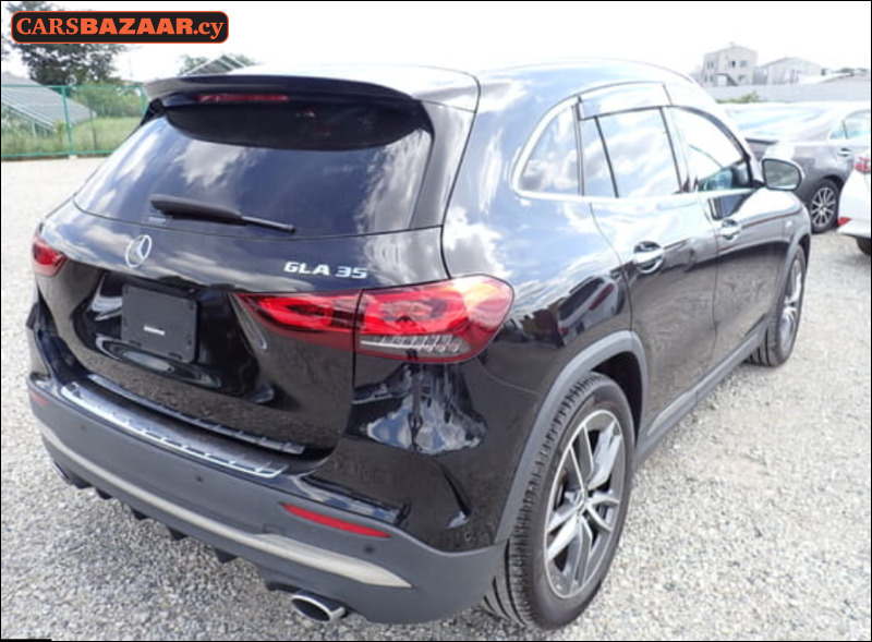 Mercedes-Benz GLA35 AMG Line - photo 2