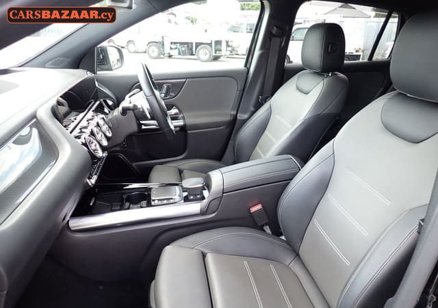 Mercedes-Benz GLA35 AMG Line - photo 3