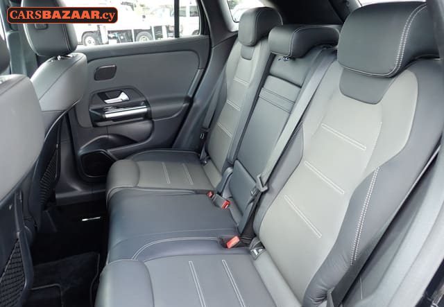 Mercedes-Benz GLA35 AMG Line - photo 4