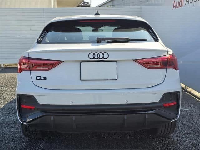 Audi 	Q3 Sportback 35TFSI Quattro S Line - photo 2