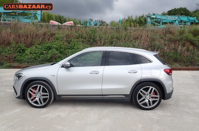 Mercedes-Benz GLA45S AMG Line - photo 2