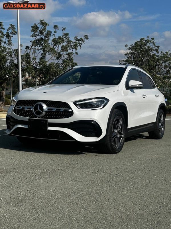Mercedes-Benz GLA200d AMG Line  - photo 2