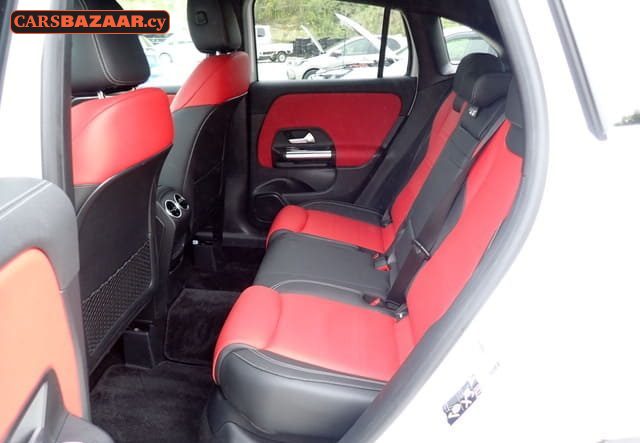 Mercedes-Benz GLA200d AMG Line  - photo 4