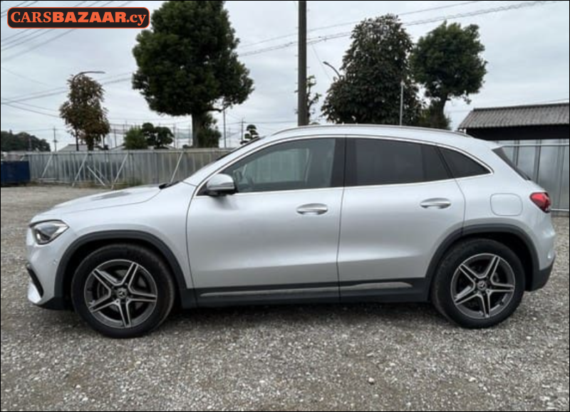 Mercedes-Benz GLA200d AMG Line  - photo 4