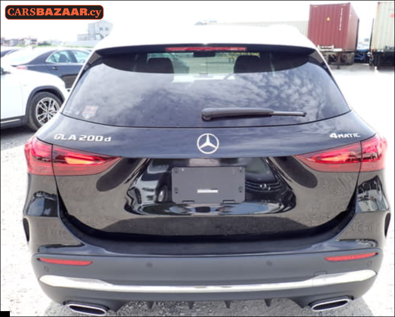 Mercedes-Benz GLA200d AMG Line  - photo 3