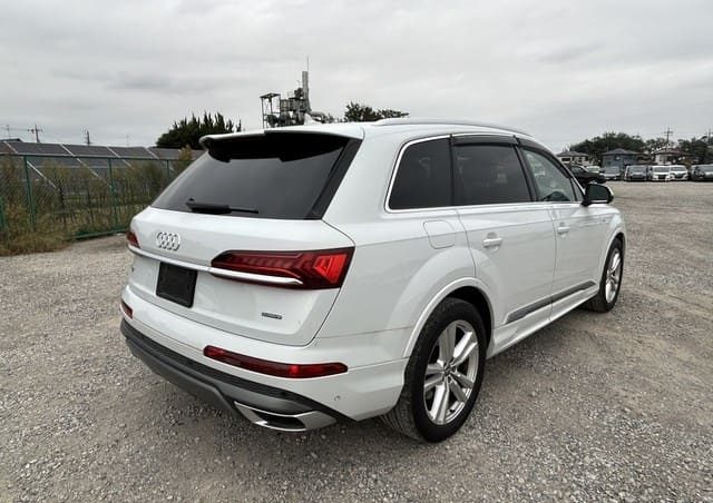 Audi Q7 55TFSI Quattro S Line - photo 4