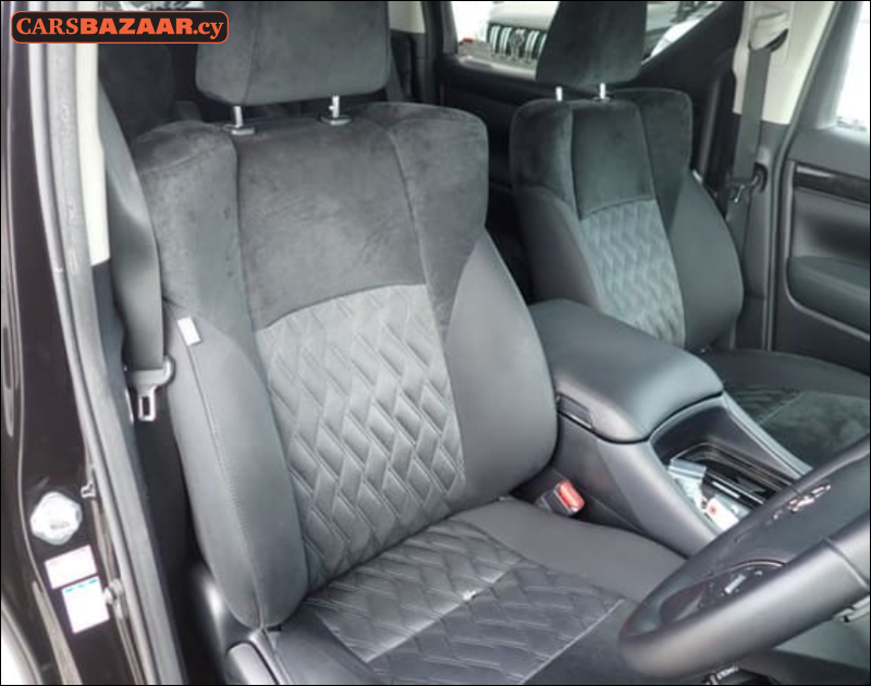 Toyota Alphard  - photo 4