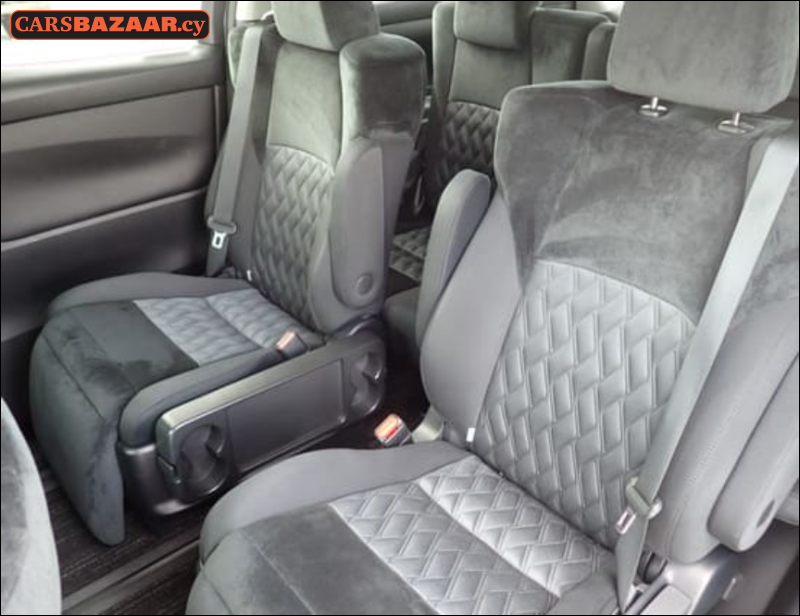 Toyota Alphard  - photo 6