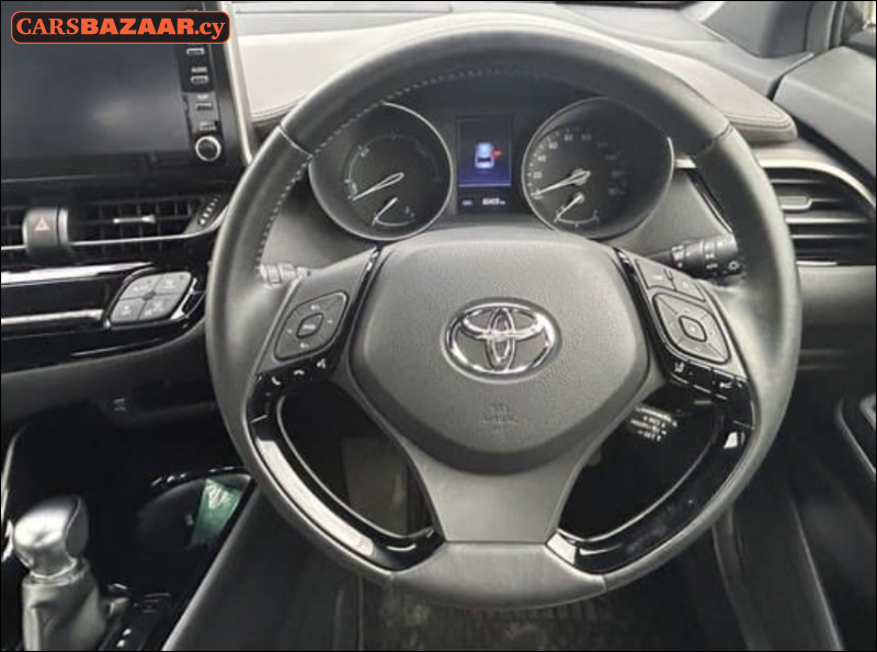 Toyota C-HR - photo 8